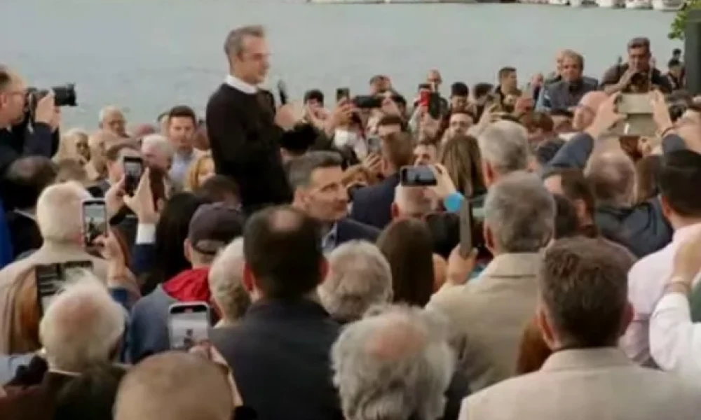 Μητσοτάκης από Χαλκίδα: "Από μαύρο πρόβατο της Ευρώπης γίναμε μια χώρα αξιοπρέπειας" (Βίντεο)